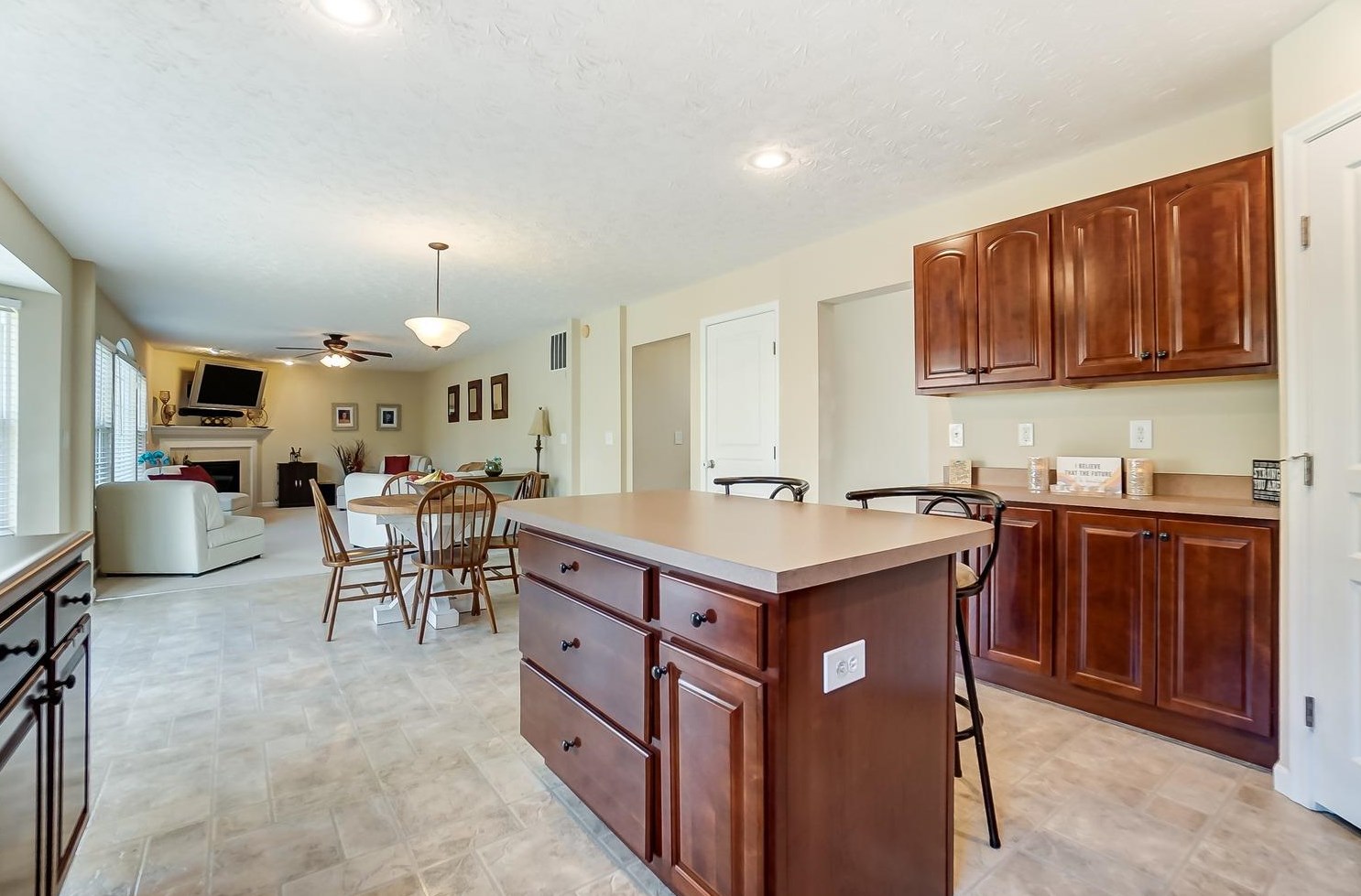 7252 Bridge Point Pass, Green Township, OH 45248 - MLS 1710575