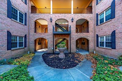 25 Vale Avenue #11 - Photo 1