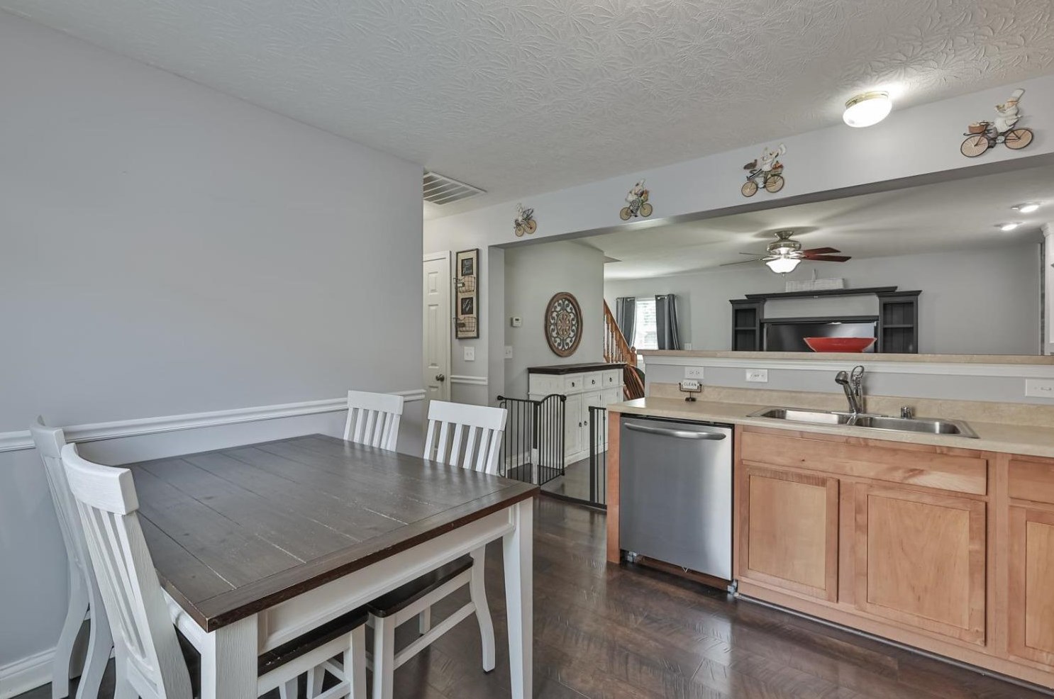 2551 Allegro Ln, Loveland OH 45140-8460 exterior