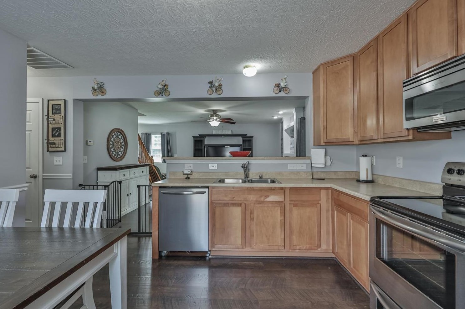 2551 Allegro Ln, Loveland OH 45140-8460 exterior