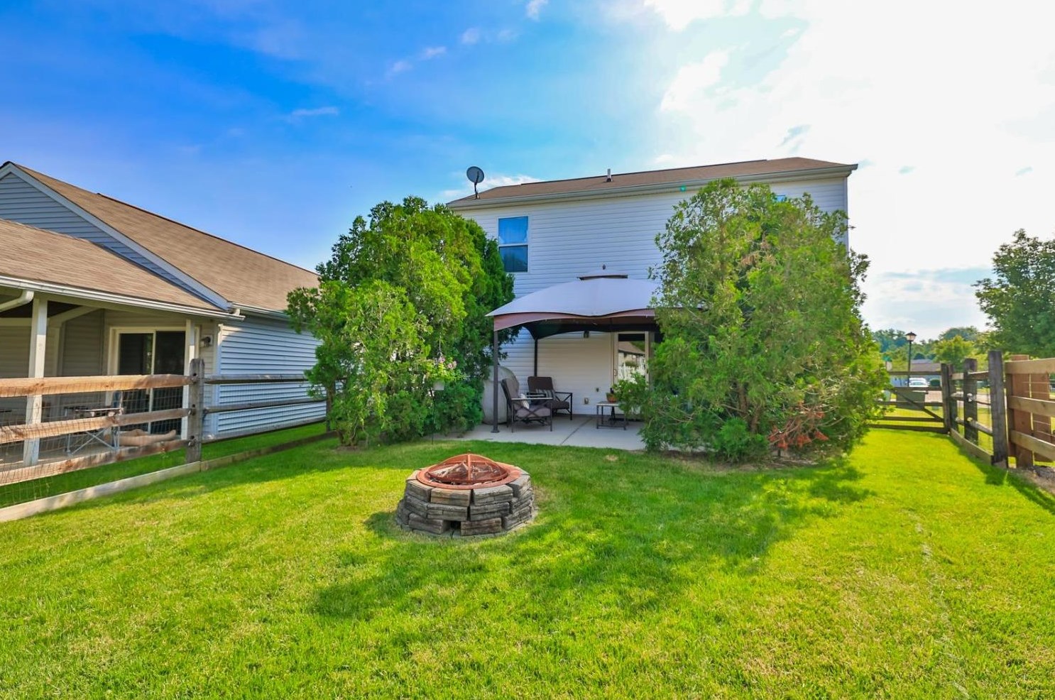 2551 Allegro Ln, Loveland OH 45140-8460 exterior