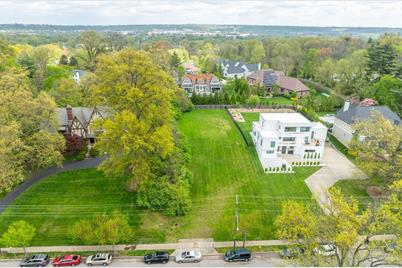 3008 Erie Avenue, Cincinnati, OH 45208 - Photo 15