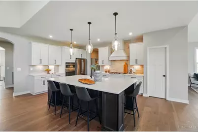 7516 Donegal Drive, Miami Township, OH 45233 - Photo 11