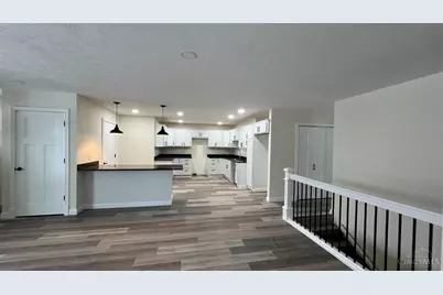 7615 Pea Ridge Road #B, Hillsboro, OH 45133 - Photo 5