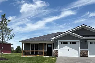 7615 Pea Ridge Rd, Hillsboro, OH 45133 - Photo 1