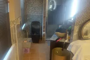 6531 Hamilton Ave, Cincinnati, OH 45224 - Photo 5