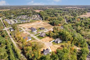 19 Chimney Ridge Dr, Loveland, OH 45140 - Photo 5