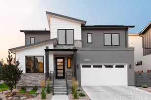 892 Clifton Crest Terrace, Cincinnati, OH 45220 - Photo 1