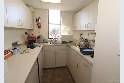 9050 Plainfield Road, Blue Ash, OH 45236 - Photo 7