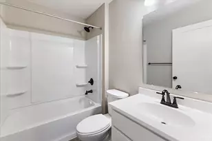 453 Bethpage Way, Turtle Creek Township, OH 45036 - Photo 19