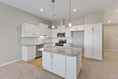 417 Bethpage Way #7-302, Turtle Creek Township, OH 45036 - Photo 3