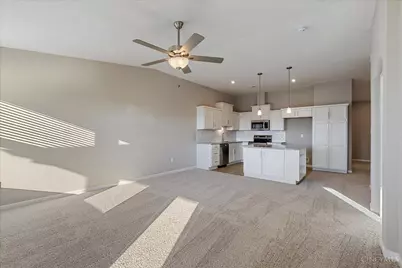 417 Bethpage Way #7-302, Turtle Creek Township, OH 45036 - Photo 11