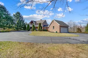 4885 Beechwood Rd, Union Township, OH 45244 - Photo 7