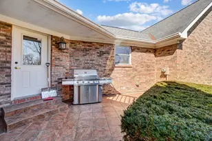 4885 Beechwood Rd, Union Township, OH 45244 - Photo 25