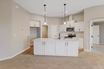 445 Bethpage Way #7-304, Turtle Creek Township, OH 45036 - Photo 3