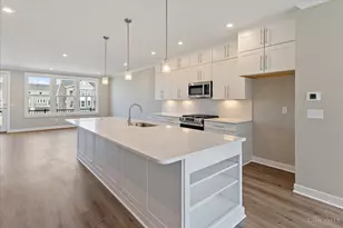 7256 Otley Dr, West Chester, OH 45069 - Photo 9