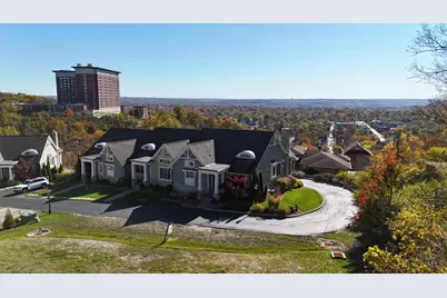 5900 Woodland Lane #11, Columbia Township, OH 45227 - Photo 7