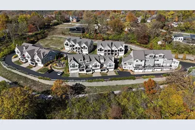 5900 Woodland Lane #11, Columbia Township, OH 45227 - Photo 3