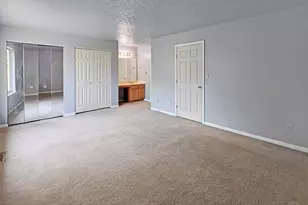 3429 Reading Rd, Cincinnati, OH 45229 - Photo 7