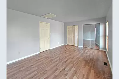 3429 Reading Road, Cincinnati, OH 45229 - Photo 11