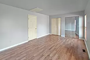 3429 Reading Rd, Cincinnati, OH 45229 - Photo 11