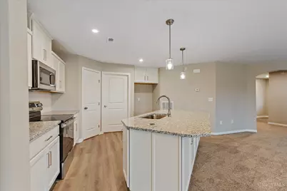 5883 Parkview Lane #90201, Miami Township, OH 45150 - Photo 9