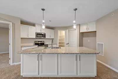 5883 Parkview Lane #90201, Miami Township, OH 45150 - Photo 11