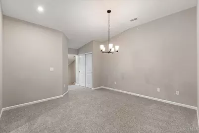 5883 Parkview Lane #90302, Miami Township, OH 45150 - Photo 7