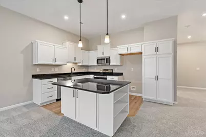 5883 Parkview Lane #90302, Miami Township, OH 45150 - Photo 3