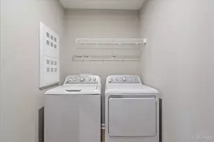 5883 Parkview Ln, Miami Township, OH 45150 - Photo 27