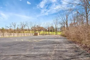 10456 Pippin Rd, Colerain Township, OH 45231 - Photo 5