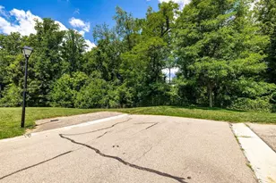 665 Fox Trails Way, Delhi Township, OH 45233 - Photo 15