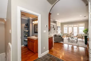 961 Hatch St, Cincinnati, OH 45202 - Photo 9