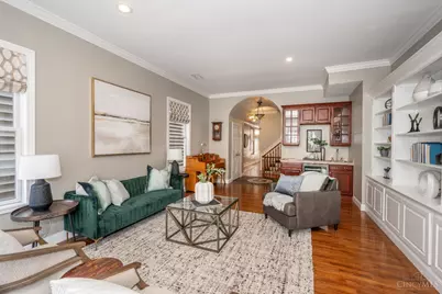 961 Hatch Street, Cincinnati, OH 45202 - Photo 3