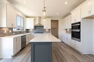 6989 Carlinridge Ln, Green Township, OH 45248 - Photo 17