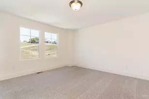 6989 Carlinridge Ln, Green Township, OH 45248 - Photo 31