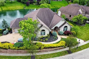 219 Chateau Valley Ln, South Lebanon, OH 45065 - Photo 3