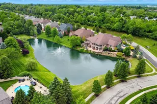 219 Chateau Valley Ln, South Lebanon, OH 45065 - Photo 5