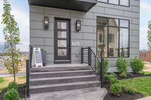 2926 Three Oaks Ln, Cincinnati, OH 45209 - Photo 3