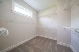 9333 Rochelle Ln, Clearcreek Twp., OH 45458 - Photo 31