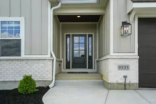 9333 Rochelle Ln, Clearcreek Twp., OH 45458 - Photo 3