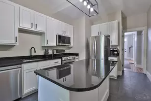 2703 Ashland Ave, Cincinnati, OH 45206 - Photo 7