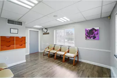 7540 Reading Road, Cincinnati, OH 45237 - Photo 9