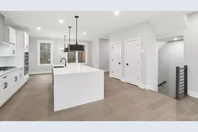 3758 Miami Run #15, Mariemont, OH 45227 - Photo 9