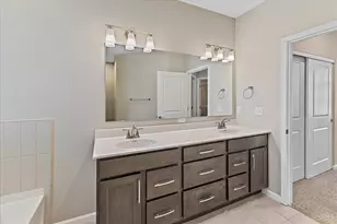 5358 Augusta Dr, Turtle Creek Township, OH 45036 - Photo 15