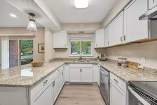 3566 Amberacres Dr, Cincinnati, OH 45237 - Photo 5