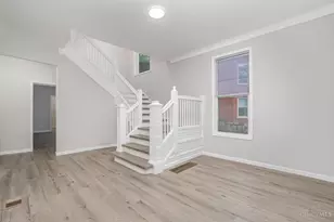 2213 Highland Ave, Cincinnati, OH 45219 - Photo 3