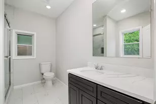 2213 Highland Ave, Cincinnati, OH 45219 - Photo 23