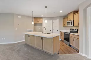 525 Tradition Rdg, Union Township, OH 45245 - Photo 3