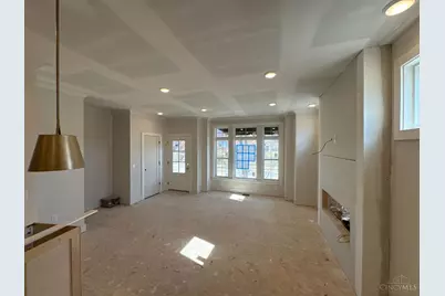 5001 Anderson Place #8, Cincinnati, OH 45227 - Photo 3